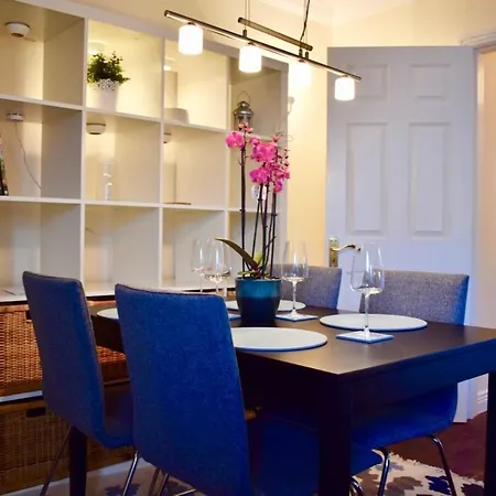 Modern City-centre 2 Bedroom Haven Apartamento *