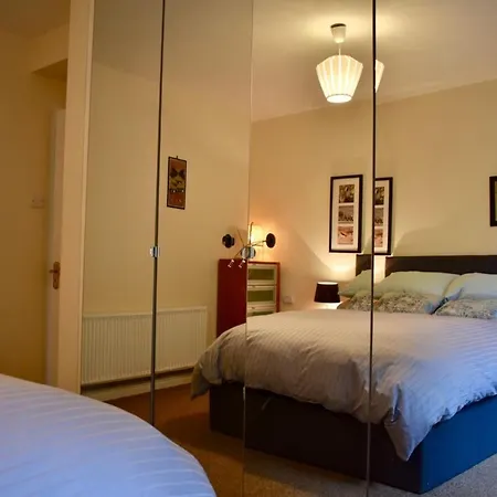 Modern City-centre 2 Bedroom Haven * Dublin