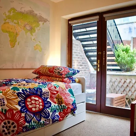 Apartment Modern City-centre 2 Bedroom Haven