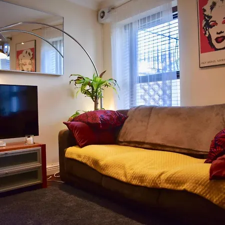 Modern City-centre 2 Bedroom Haven * Dublin